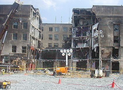 http://renovation.pentagon.mil/IMAGES/Phoenix/crashsite_20010923_facade3_web.jpg